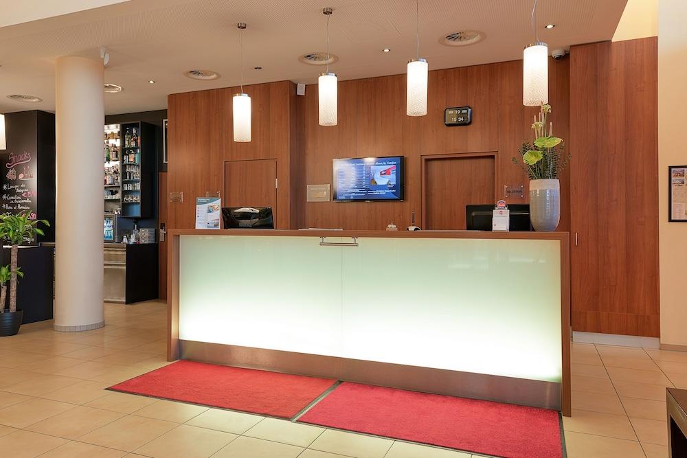 Leonardo Salzburg Airport 4*