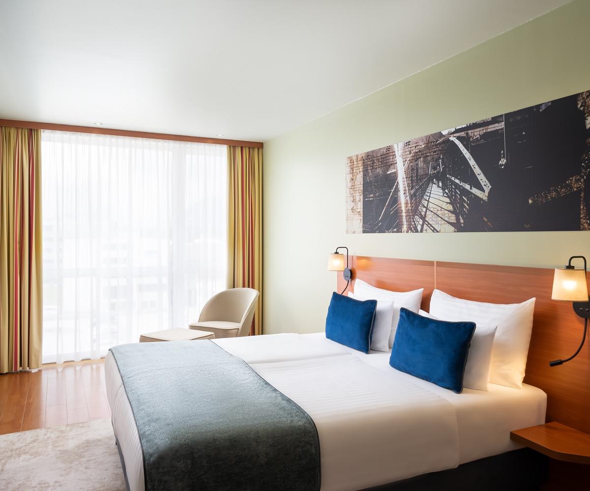 Leonardo Salzburg Airport Hotel 4*